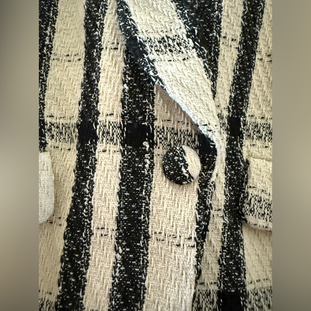 VESTIQUE BECCA BLAZER SIZE S - Picture 6 of 6